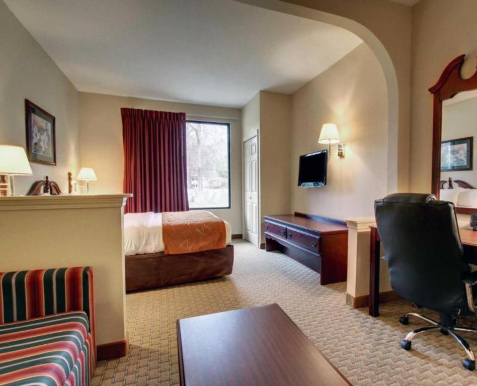 Baymont By Wyndham Laurel Hotel Exterior foto